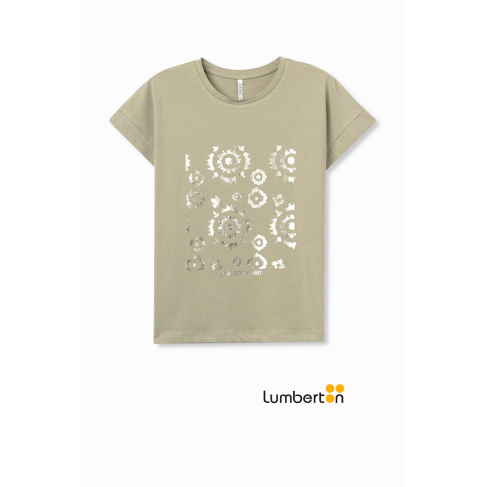 Camiseta verde con...