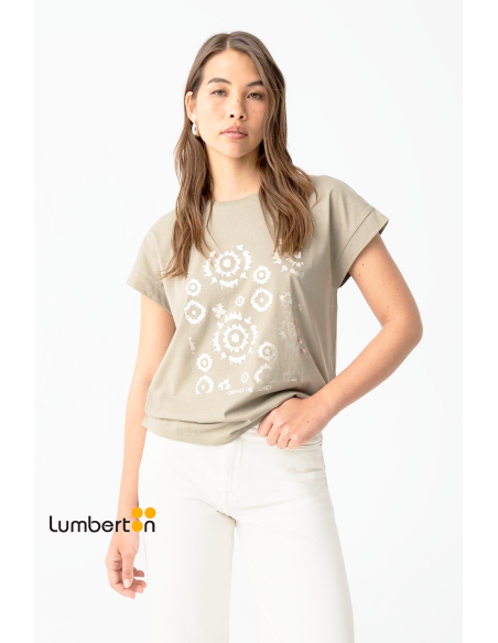 Camiseta verde con estampado frontal dorado KIKAV