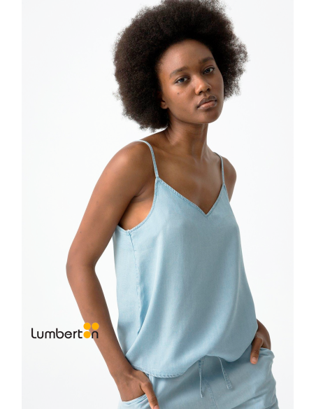 Top azul cielo de tirantes con escote de pico MYLA