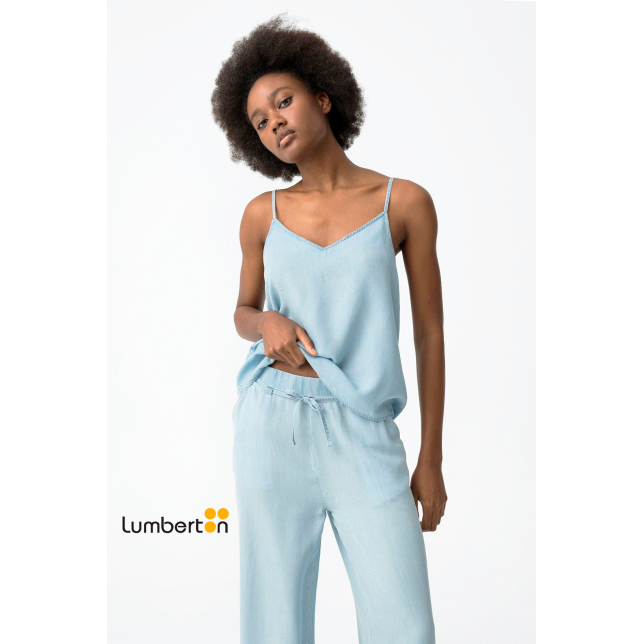 Top azul cielo de tirantes con escote...