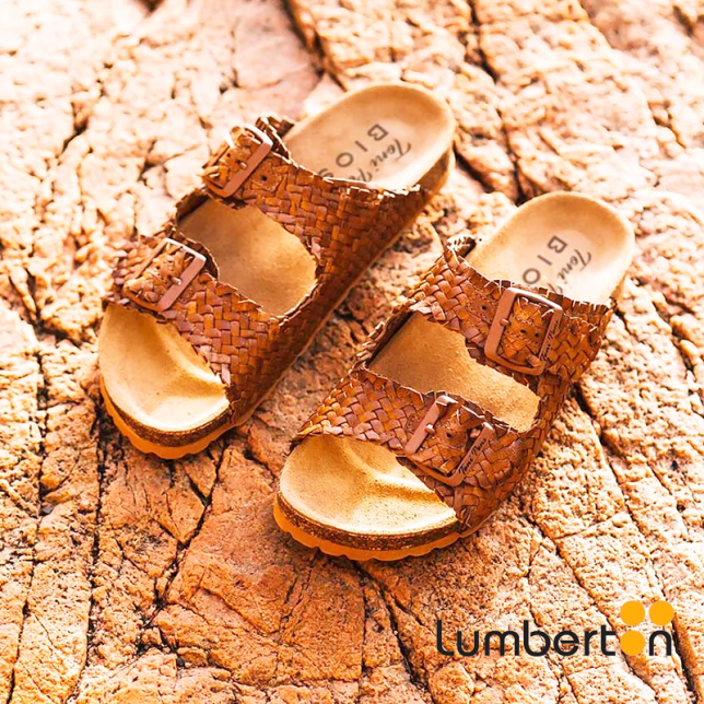 Sandalia camel + efecto roto GUAMM Sandalia camel + efecto roto GUAMM