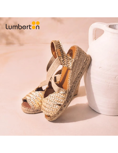 Sandalia de cuña dorada + detalle trenzado SALINA