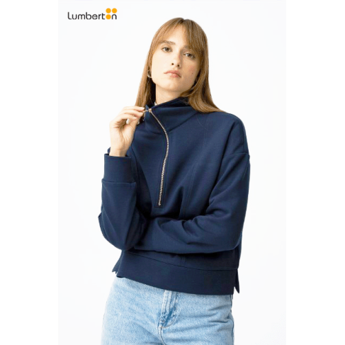 Chaqueta con cremallera...