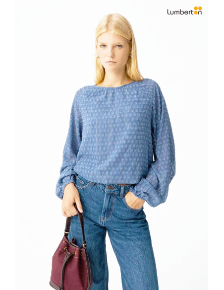 Blusa de gasa azul con lunares e hilo doradoSANTACLA