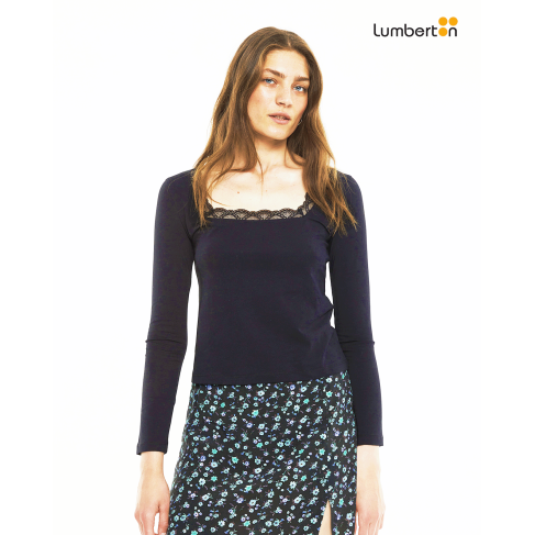 Camiseta Negra Cuello...