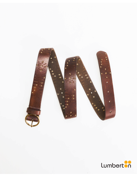 Cinturón de piel con tachas y detalle agujeroCI904