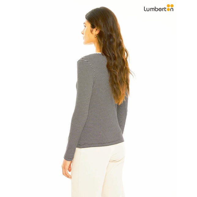 Camiseta rayas escote a contraste...