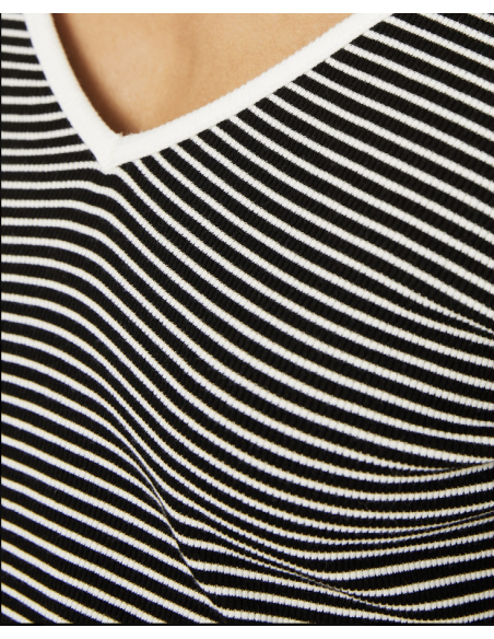 Camiseta rayas escote a contraste CT914