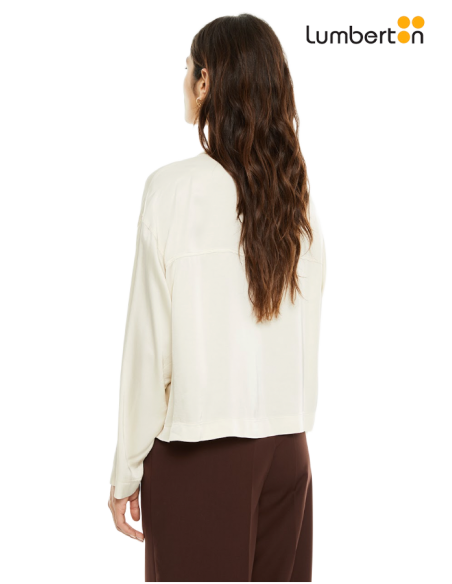 Camisa satinada con bolsillos delanteros CA903