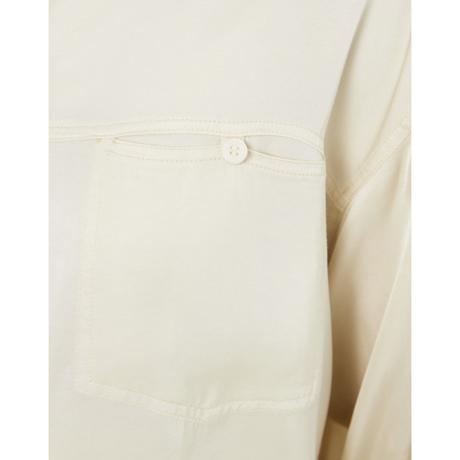 Camisa satinada con bolsillos...