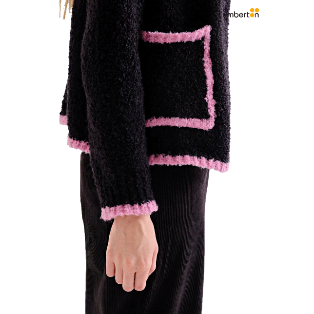 Chaqueta Negra Detalle Rosa10306...