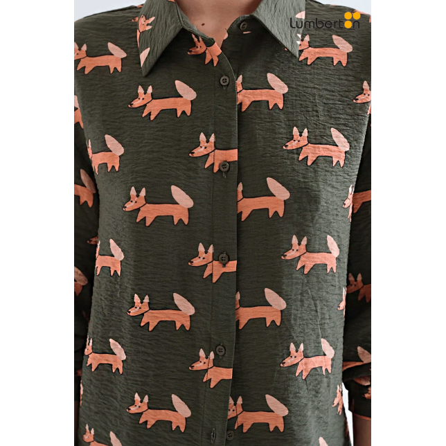 Camisa M/L Oscura Estampado...