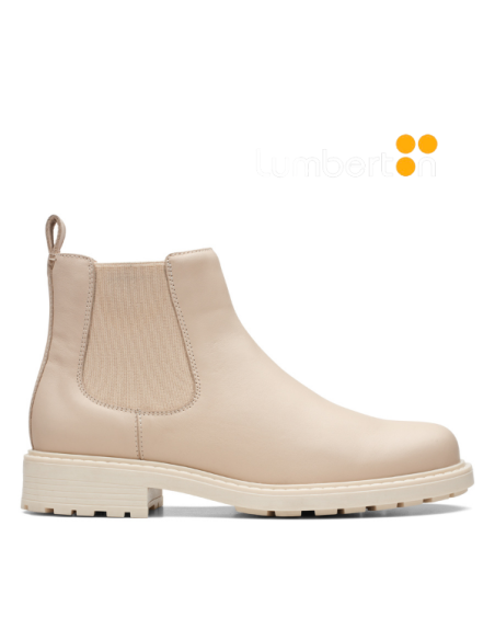 Botín CLARKS Beige Plano Gomas Lado ORILANE