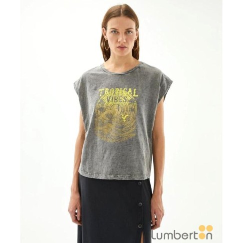 CAMISETA PRINT SUMMER VIBES...