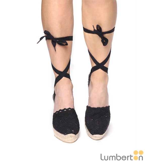 Sandalia negra ganchillo esparto...