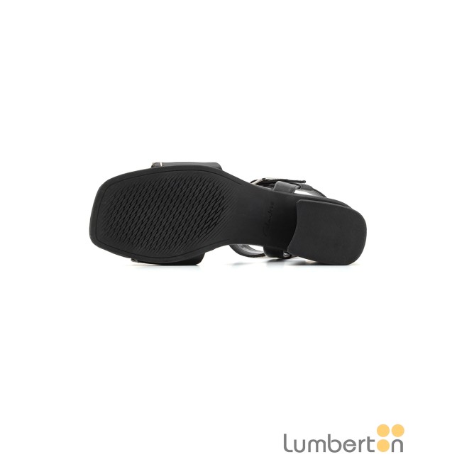 Sandalia negra tacón hebilla alta... Sandalia negra tacón hebilla alta...