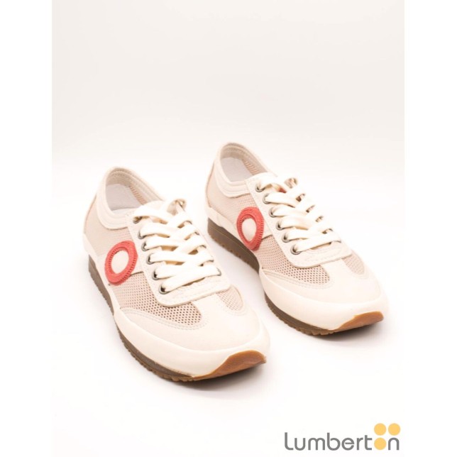 Zapatillas caladas beig con suela... Zapatillas caladas beig con suela...