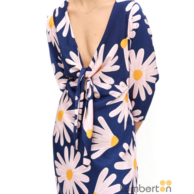 Vestido midi 2/4 margaritas Compañía... Vestido midi 2/4 margaritas Compañía...
