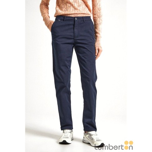 Pantalón azul recto ancho...