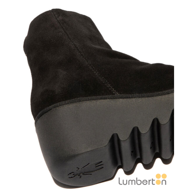 Botín con plataforma negra BAANN FLY