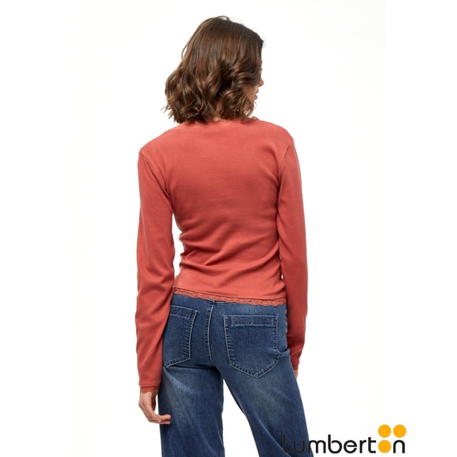 Camiseta M/L Cuello Hexágono Bordado... Camiseta M/L Cuello Hexágono Bordado...