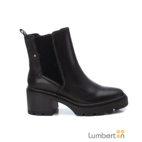 Botín con tacon ancho negro...